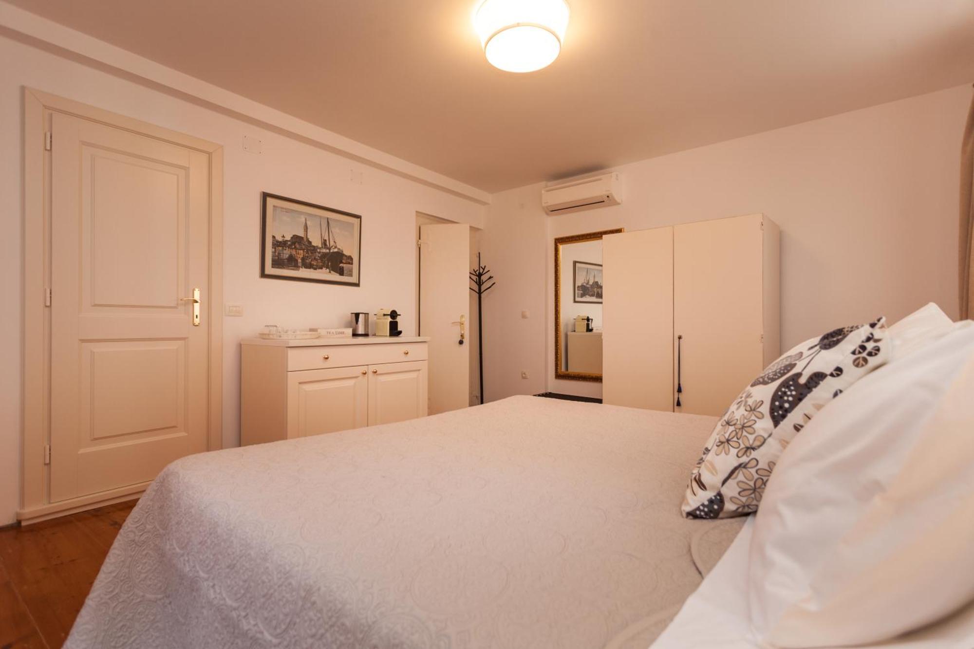 Guesthouse Casa Vittoria Rovinj Luaran gambar