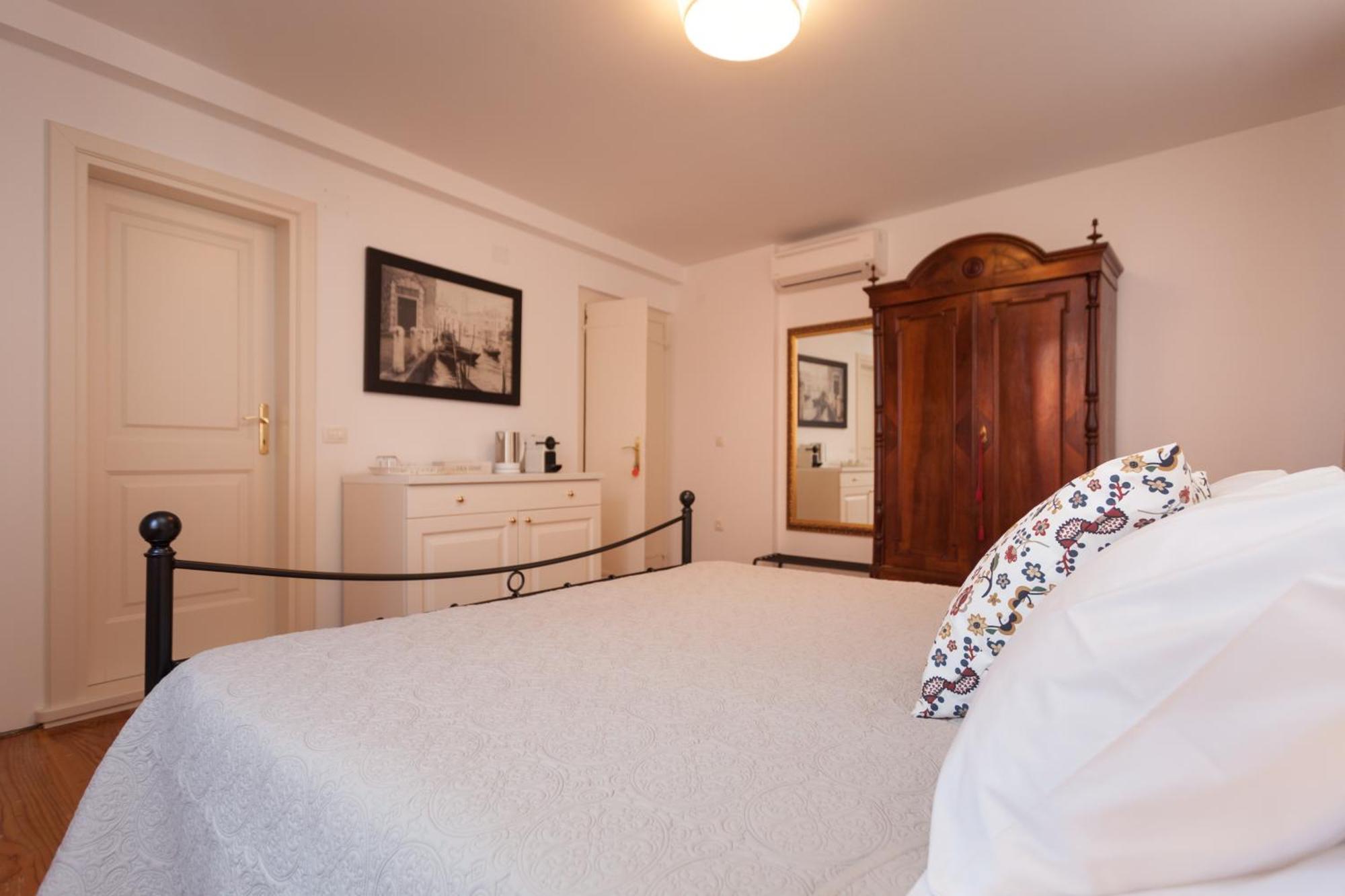 Guesthouse Casa Vittoria Rovinj Luaran gambar